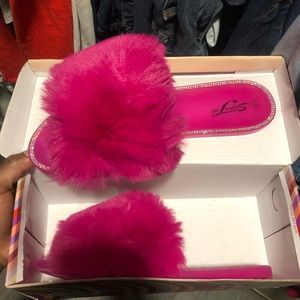 Womens fur sandals